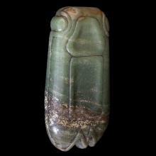 Jade de fouilles vert � veinures 